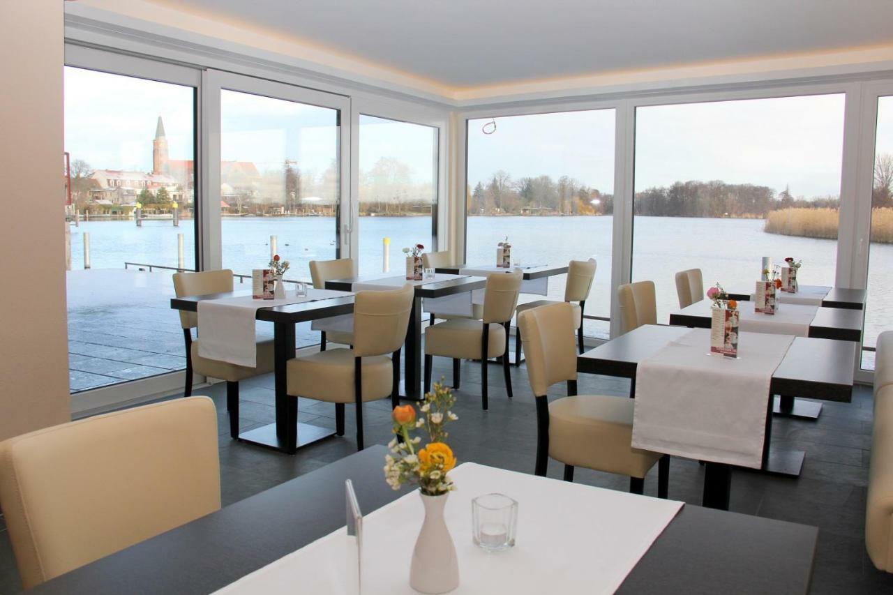 Ferienwohnung Am Pfaffe-Kai Brandenburg  Exteriör bild