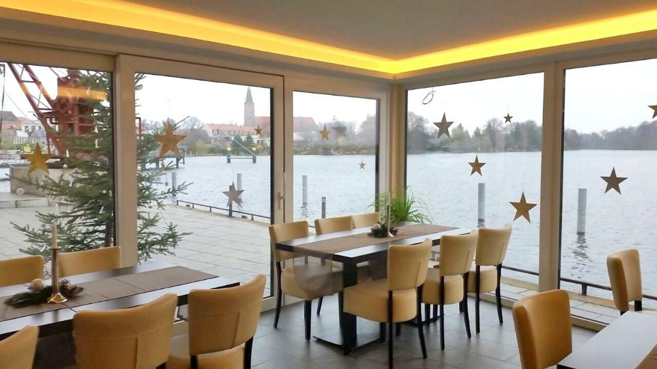 Ferienwohnung Am Pfaffe-Kai Brandenburg  Exteriör bild